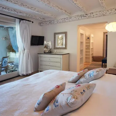 Villa Elysea Con Piscina